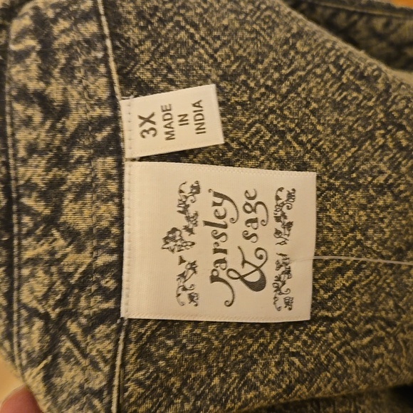 NWT Parsley & Sage gray fancy stitched blouse Sz 3X - Picture 8 of 9